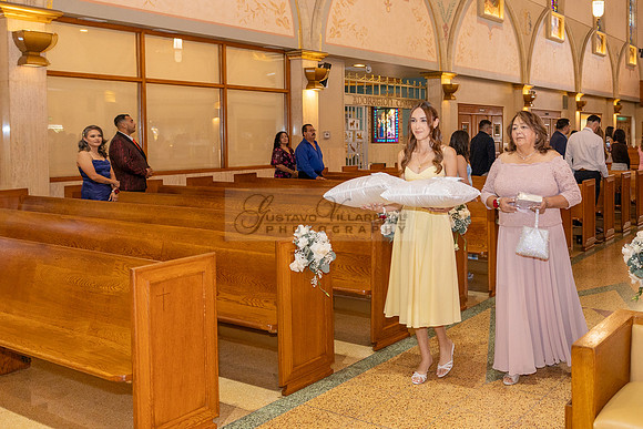 Bryan and Jocelyn wedding ceremony at St Joseph Catholic church in Hawthorne Ca, reception at Lupitas Banquet Hall in Los Angeles Ca. Gustavo Villarreal photography, videographer, 323-633-8283, www.gu
