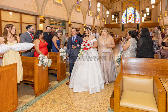 Bryan and Jocelyn wedding ceremony at St Joseph Catholic church in Hawthorne Ca, reception at Lupitas Banquet Hall in Los Angeles Ca. Gustavo Villarreal photography, videographer, 323-633-8283, www.gu