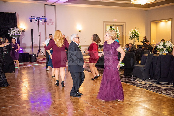 LINK 1 - K & H wedding ceremony at St Hilary Parish Catholic Church, Reception at Double Tree Hotel in Norwalk Ca, wedding photos at Penn Park in Whittier Ca by Gustavo Villarreal Photography, 32