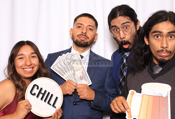 Stephanie and Albert wedding celebration, photo booth in Redondo Beach Ca, Gustavo Villarreal Photography, 323-633-8283, www.gvphotoandvideo.com