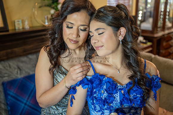 Violeta Noemi quinceanera celebration, photographer , videographer in Hacienda Heights Ca, Montebello Ca, Gustavo Villarreal Photography, 323-633-8283, www.gvphotoandvideo.com
