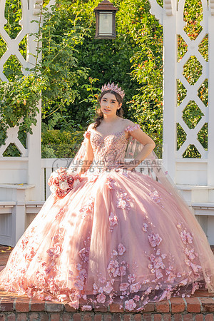 Clarissa Quezada quinceanera photo session at Los Angeles County Arboretum & Botanic Garden in Arcadia Ca. Photos, video by Gustavo Villarreal Photography, 323-633-8283, www.gvphotoandvideo.com