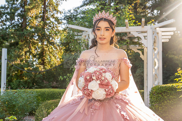Clarissa Quezada quinceanera photo session at Los Angeles County Arboretum & Botanic Garden in Arcadia Ca. Photos, video by Gustavo Villarreal Photography, 323-633-8283, www.gvphotoandvideo.com