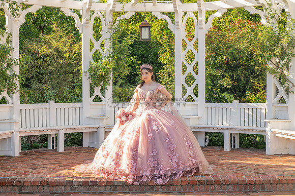 Clarissa Quezada quinceanera photo session at Los Angeles County Arboretum & Botanic Garden in Arcadia Ca. Photos, video by Gustavo Villarreal Photography, 323-633-8283, www.gvphotoandvideo.com