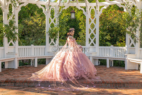 Clarissa Quezada quinceanera photo session at Los Angeles County Arboretum & Botanic Garden in Arcadia Ca. Photos, video by Gustavo Villarreal Photography, 323-633-8283, www.gvphotoandvideo.com