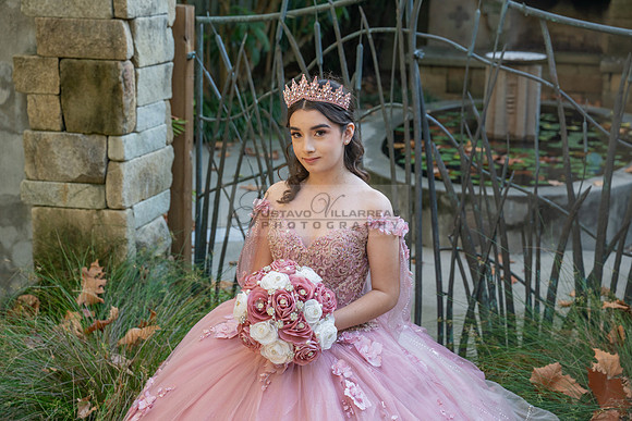 Clarissa Quezada quinceanera photo session at Los Angeles County Arboretum & Botanic Garden in Arcadia Ca. Photos, video by Gustavo Villarreal Photography, 323-633-8283, www.gvphotoandvideo.com