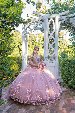 Clarissa Quezada quinceanera photo session at Los Angeles County Arboretum & Botanic Garden in Arcadia Ca. Photos, video by Gustavo Villarreal Photography, 323-633-8283, www.gvphotoandvideo.com