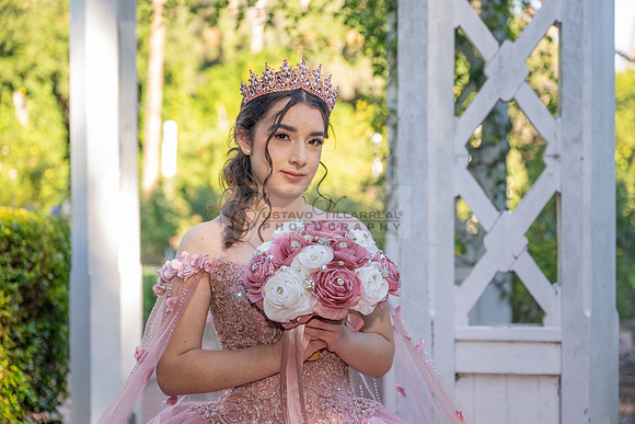 Clarissa Quezada quinceanera photo session at Los Angeles County Arboretum & Botanic Garden in Arcadia Ca. Photos, video by Gustavo Villarreal Photography, 323-633-8283, www.gvphotoandvideo.com