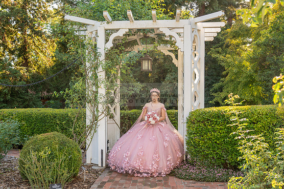 Clarissa Quezada quinceanera photo session at Los Angeles County Arboretum & Botanic Garden in Arcadia Ca. Photos, video by Gustavo Villarreal Photography, 323-633-8283, www.gvphotoandvideo.com