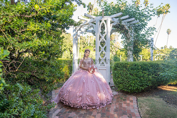 Clarissa Quezada quinceanera photo session at Los Angeles County Arboretum & Botanic Garden in Arcadia Ca. Photos, video by Gustavo Villarreal Photography, 323-633-8283, www.gvphotoandvideo.com