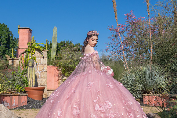 Clarissa Quezada quinceanera photo session at Los Angeles County Arboretum & Botanic Garden in Arcadia Ca. Photos, video by Gustavo Villarreal Photography, 323-633-8283, www.gvphotoandvideo.com