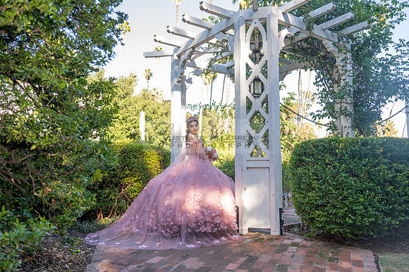 Clarissa Quezada quinceanera photo session at Los Angeles County Arboretum & Botanic Garden in Arcadia Ca. Photos, video by Gustavo Villarreal Photography, 323-633-8283, www.gvphotoandvideo.com