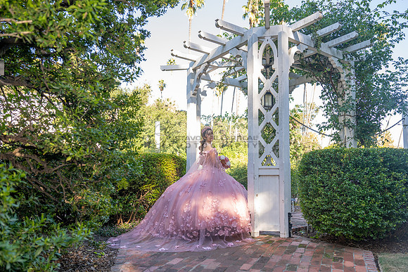 Clarissa Quezada quinceanera photo session at Los Angeles County Arboretum & Botanic Garden in Arcadia Ca. Photos, video by Gustavo Villarreal Photography, 323-633-8283, www.gvphotoandvideo.com