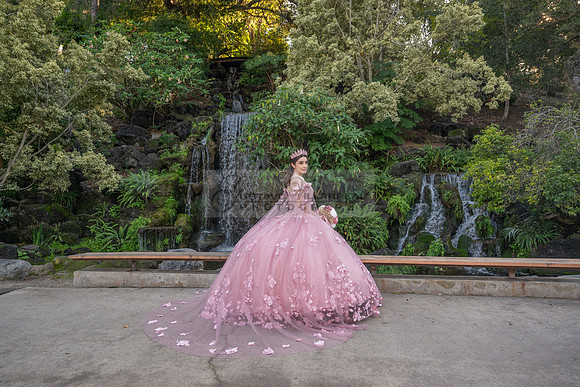 Clarissa Quezada quinceanera photo session at Los Angeles County Arboretum & Botanic Garden in Arcadia Ca. Photos, video by Gustavo Villarreal Photography, 323-633-8283, www.gvphotoandvideo.com