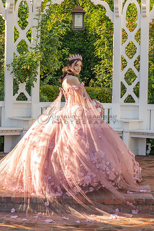 Clarissa Quezada quinceanera photo session at Los Angeles County Arboretum & Botanic Garden in Arcadia Ca. Photos, video by Gustavo Villarreal Photography, 323-633-8283, www.gvphotoandvideo.com