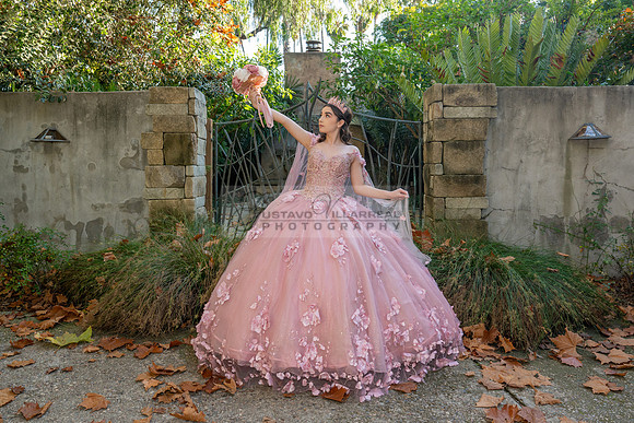 Clarissa Quezada quinceanera photo session at Los Angeles County Arboretum & Botanic Garden in Arcadia Ca. Photos, video by Gustavo Villarreal Photography, 323-633-8283, www.gvphotoandvideo.com