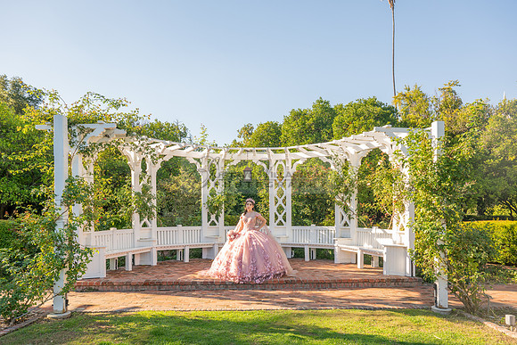 Clarissa Quezada quinceanera photo session at Los Angeles County Arboretum & Botanic Garden in Arcadia Ca. Photos, video by Gustavo Villarreal Photography, 323-633-8283, www.gvphotoandvideo.com