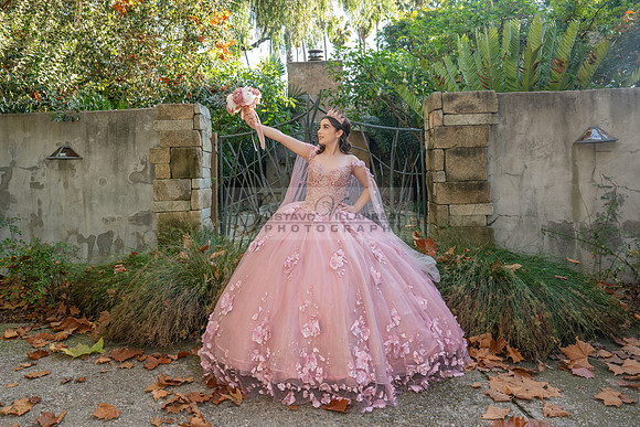 Clarissa Quezada quinceanera photo session at Los Angeles County Arboretum & Botanic Garden in Arcadia Ca. Photos, video by Gustavo Villarreal Photography, 323-633-8283, www.gvphotoandvideo.com