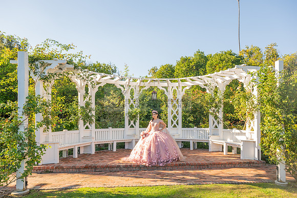 Clarissa Quezada quinceanera photo session at Los Angeles County Arboretum & Botanic Garden in Arcadia Ca. Photos, video by Gustavo Villarreal Photography, 323-633-8283, www.gvphotoandvideo.com