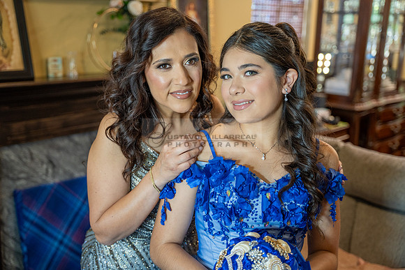 Violeta Noemi quinceanera celebration, photographer , videographer in Hacienda Heights Ca, Montebello Ca, Gustavo Villarreal Photography, 323-633-8283, www.gvphotoandvideo.com