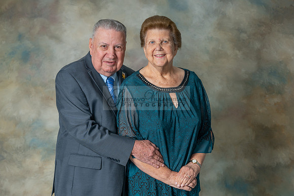 Barbara and Ron family portrait in Whittier Ca. 323-633-8283, ww
