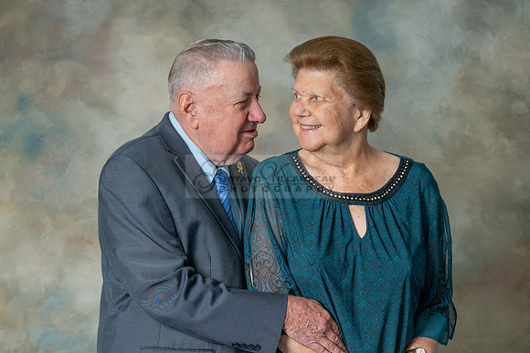 Barbara and Ron family portrait in Whittier Ca. 323-633-8283, ww