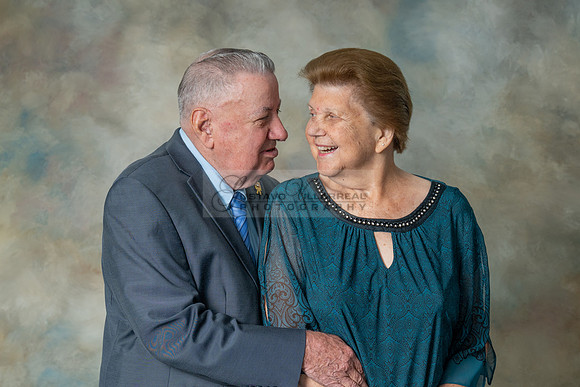 Barbara and Ron family portrait in Whittier Ca. 323-633-8283, ww