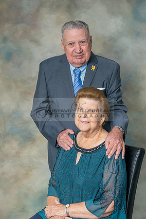 Barbara and Ron family portrait in Whittier Ca. 323-633-8283, ww