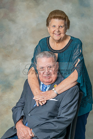 Barbara and Ron family portrait in Whittier Ca. 323-633-8283, ww