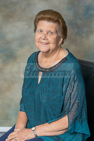 Barbara and Ron family portrait in Whittier Ca. 323-633-8283, ww