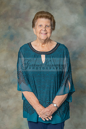 Barbara and Ron family portrait in Whittier Ca. 323-633-8283, ww