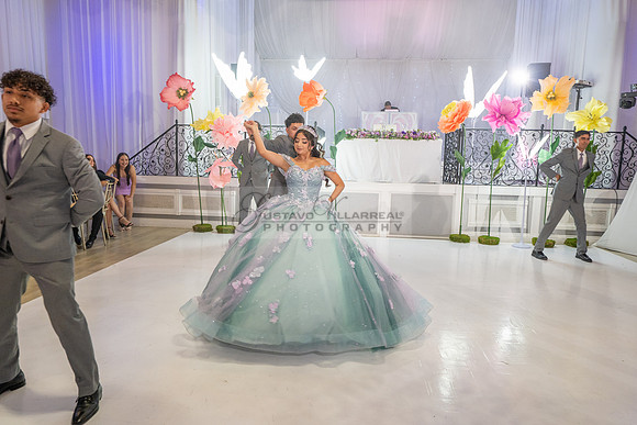 LINK #2-Janelle Ornelas, Sweet Sixteen, quinceanera, celebration at El Palacio Hall in south El Monte Ca, Gustavo Villarreal Photography, 323-633-8283, www.gvphotoandvideo.com