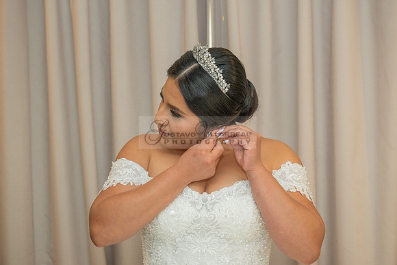 LINK-#1-Roberto y Brenda wedding celebration, ceremony at St. Thomas Apostle Catholic Church, reception at Royal Banquet Hall in Glendale, Gustavo Villarreal Photography, videography, 323-633-8283, ww