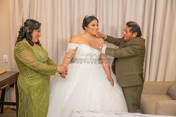 LINK-#1-Roberto y Brenda wedding celebration, ceremony at St. Thomas Apostle Catholic Church, reception at Royal Banquet Hall in Glendale, Gustavo Villarreal Photography, videography, 323-633-8283, ww