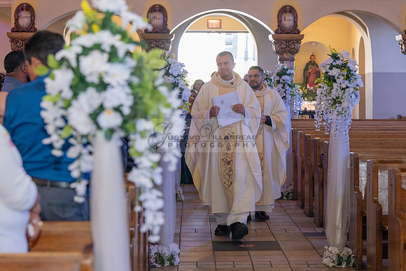 LINK-#1-Roberto y Brenda wedding celebration, ceremony at St. Thomas Apostle Catholic Church, reception at Royal Banquet Hall in Glendale, Gustavo Villarreal Photography, videography, 323-633-8283, ww