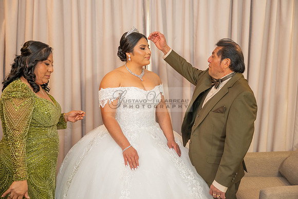 LINK-#1-Roberto y Brenda wedding celebration, ceremony at St. Thomas Apostle Catholic Church, reception at Royal Banquet Hall in Glendale, Gustavo Villarreal Photography, videography, 323-633-8283, ww