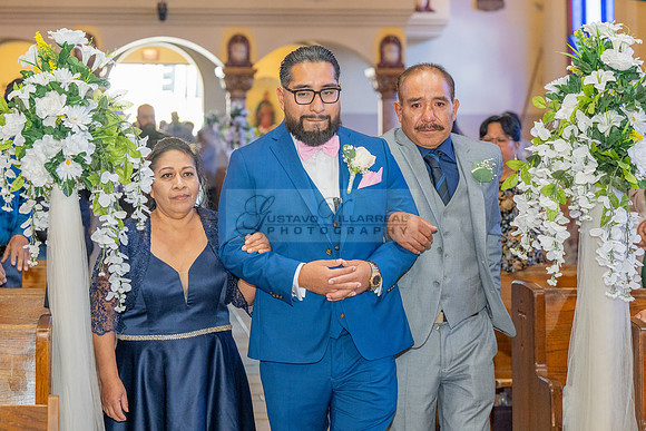 LINK-#1-Roberto y Brenda wedding celebration, ceremony at St. Thomas Apostle Catholic Church, reception at Royal Banquet Hall in Glendale, Gustavo Villarreal Photography, videography, 323-633-8283, ww