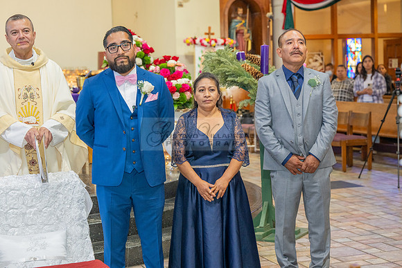 LINK-#1-Roberto y Brenda wedding celebration, ceremony at St. Thomas Apostle Catholic Church, reception at Royal Banquet Hall in Glendale, Gustavo Villarreal Photography, videography, 323-633-8283, ww