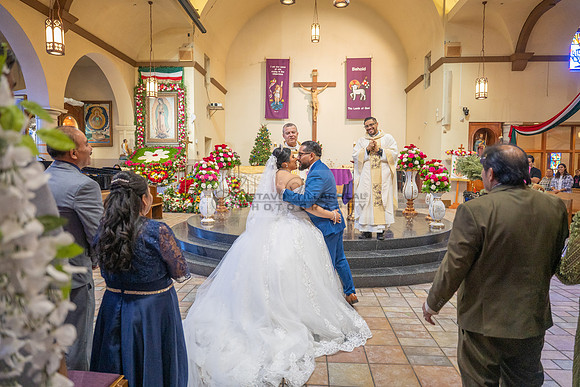 LINK #2-Roberto y Brenda wedding celebration, ceremony at St. Thomas Apostle Catholic Church, reception at Royal Banquet Hall in Glendale, Gustavo Villarreal Photography, videography, 323-633-8283, ww