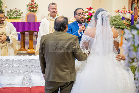 LINK #2-Roberto y Brenda wedding celebration, ceremony at St. Thomas Apostle Catholic Church, reception at Royal Banquet Hall in Glendale, Gustavo Villarreal Photography, videography, 323-633-8283, ww