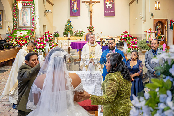 LINK #2-Roberto y Brenda wedding celebration, ceremony at St. Thomas Apostle Catholic Church, reception at Royal Banquet Hall in Glendale, Gustavo Villarreal Photography, videography, 323-633-8283, ww