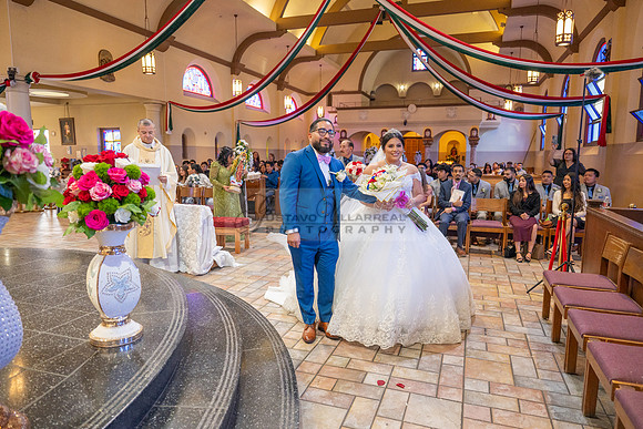 LINK #2-Roberto y Brenda wedding celebration, ceremony at St. Thomas Apostle Catholic Church, reception at Royal Banquet Hall in Glendale, Gustavo Villarreal Photography, videography, 323-633-8283, ww