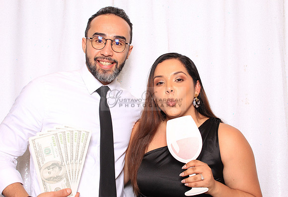 Stephanie and Albert wedding celebration, photo booth in Redondo Beach Ca, Gustavo Villarreal Photography, 323-633-8283, www.gvphotoandvideo.com