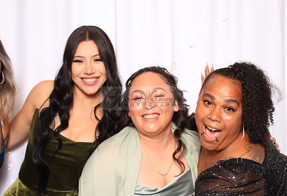 Stephanie and Albert wedding celebration, photo booth in Redondo Beach Ca, Gustavo Villarreal Photography, 323-633-8283, www.gvphotoandvideo.com