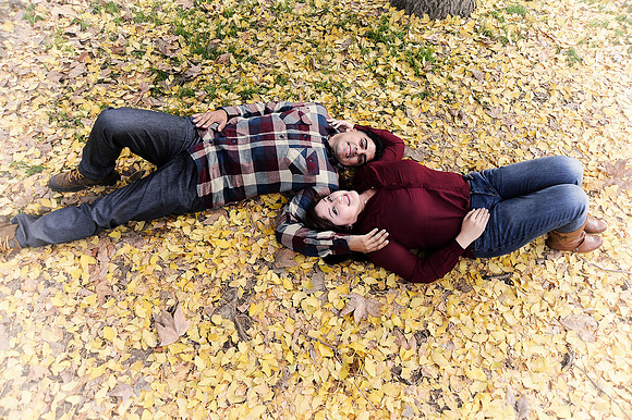 engagement pictures in Los Angeles observatory in Griffith park,