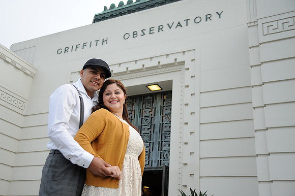 engagement pictures in Los Angeles observatory in Griffith park,