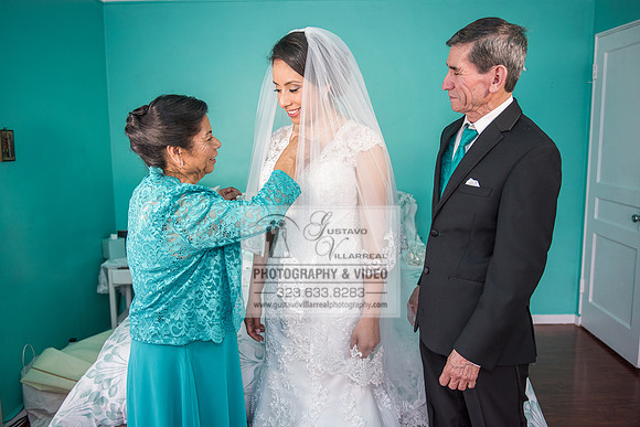 EVELIA Y JUAN weddings photography and video at St Joseph Catholic church in Hawthorne Ca, Reception venues at Temple of Emanuel of beberly hills Ca,  www.gustavovillarreal.com, 323-633-8283