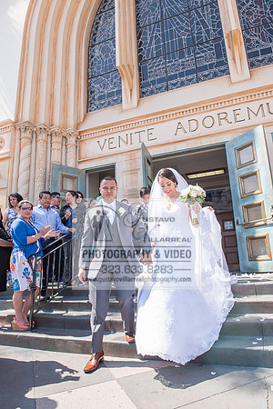 EVELIA Y JUAN weddings photography and video at St Joseph Catholic church in Hawthorne Ca, Reception venues at Temple of Emanuel of beberly hills Ca,  www.gustavovillarreal.com, 323-633-8283