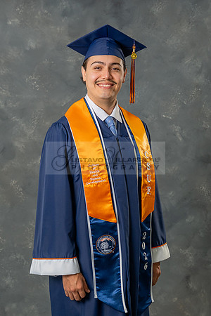 Enrique Balderas-graduations-photos-portraits-Whittier-Ca-Gustavo Villarreal Photography-323-633-8283, www.gvphotoandvideo.com