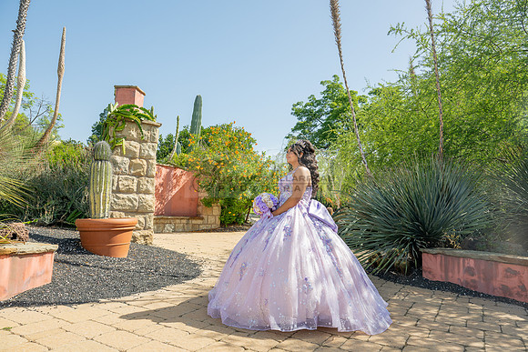 Arianna Ravelo quinceañera photoshoot at the Arboretum in Arcadia Ca. by Gustavo Villarreal Photography, 323-633-8283, www.gvphotoandvideo.com